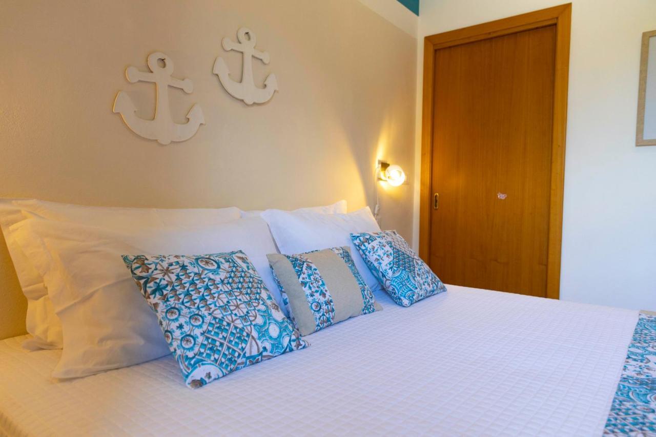 Villa Curiazzi Guesthouse Viale La Pelosa 16 Stintino Exteriér fotografie