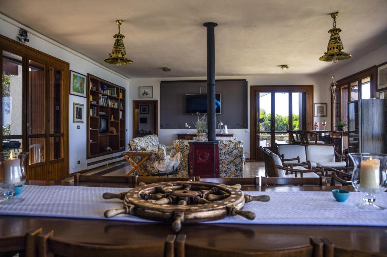 Villa Curiazzi Guesthouse Viale La Pelosa 16 Stintino Exteriér fotografie